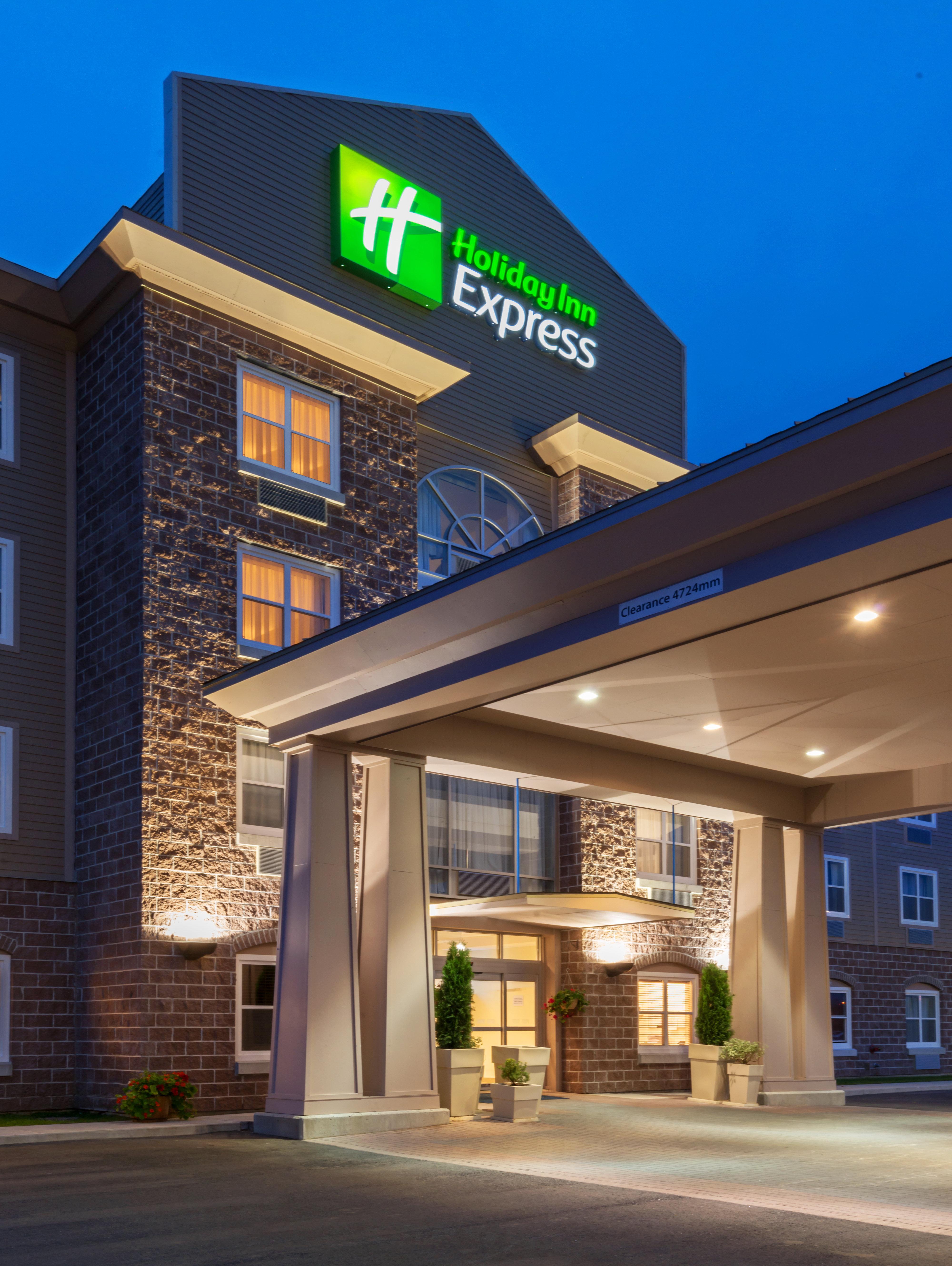 Holiday Inn Express Deer Lake, An Ihg Hotel Bagian luar foto